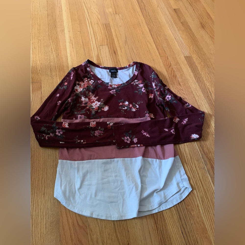 Women’s Rue21 Floral long sleeve blouse